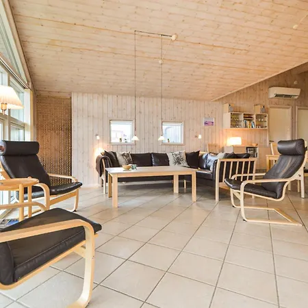 3 Bedroom Lovely In Romo Bolilmark